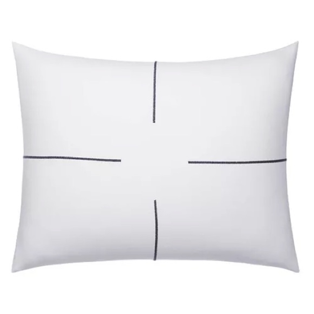 VERA WANG COTTON SATEEN ZIG ZAG PILLOW SHAMS KING SIZE WHITE W/BLACK